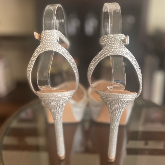 Jessica Simpson Oluina Embellished Platform Pumps - Picture 8 of 15